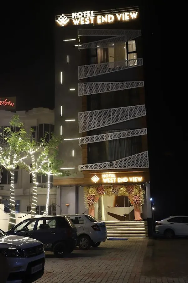 Hotel West End View A Unit Of Hotel Sc Residency Zirakpur