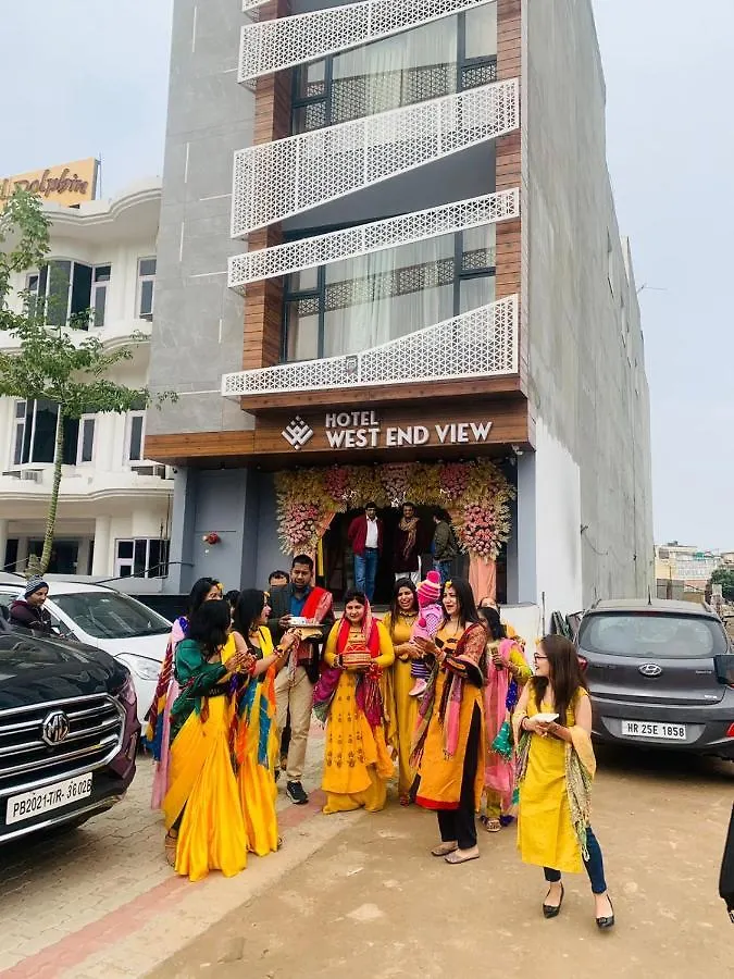 Hotel West End View A Unit Of Hotel Sc Residency Zirakpur