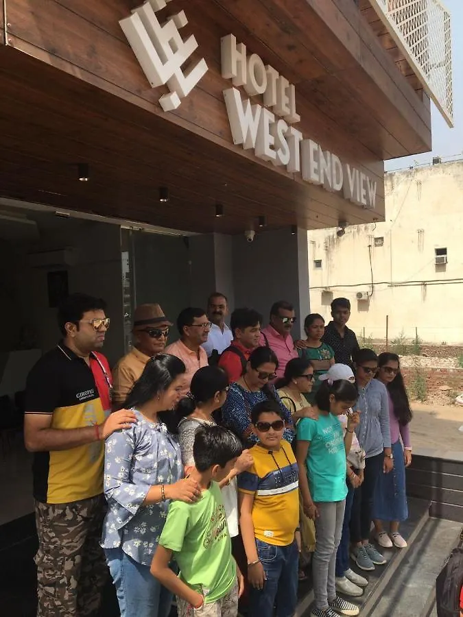 Hotel West End View A Unit Of Hotel Sc Residency Zirakpur