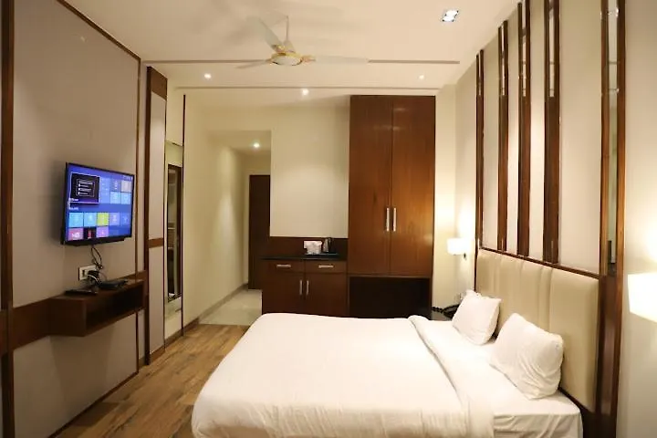 Hotel West End View A Unit Of Hotel Sc Residency Zirakpur